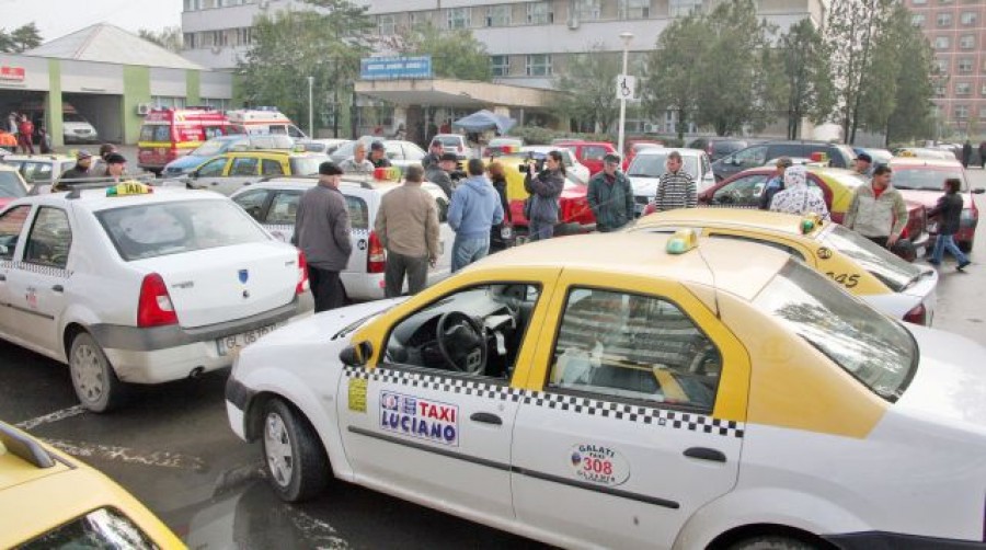Staţia de taxi de la Spitalul Judeţean a fost desfiinţată!