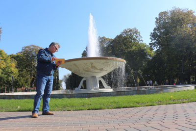 România pe hârtie în 100 de chipuri. Careu artistic cu ași în Grădina Publică