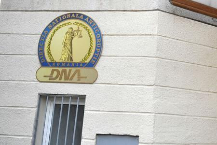 DNA: Directorul general al CET Bacău, trimis în judecată pentru abuz în serviciu 