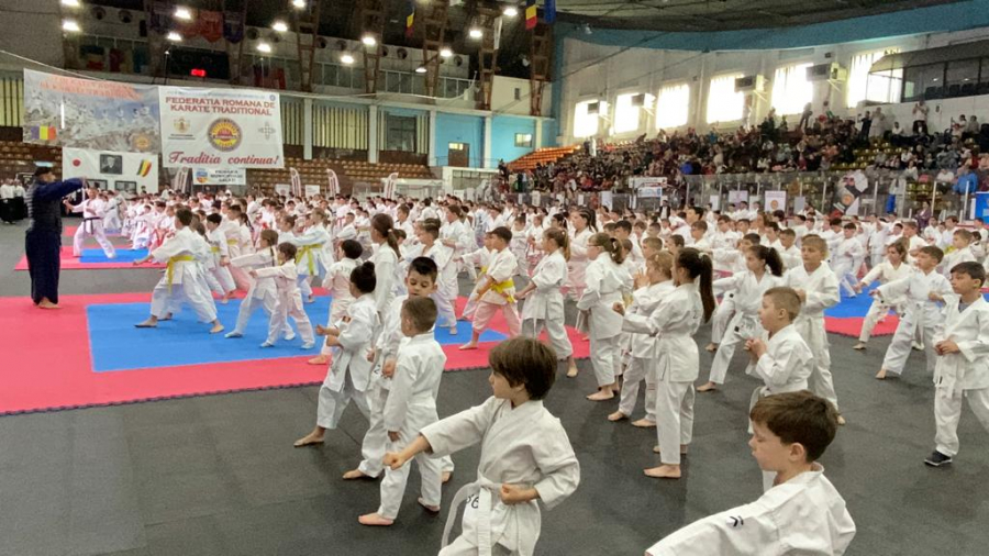 Festival de karate pentru copii, la Campionatul Naţional de la Galați
