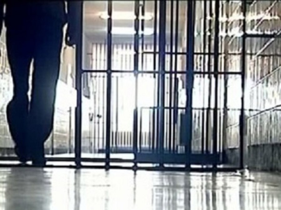 Un DEŢINUT de la Penitenciarul Galaţi A MURIT după ce s-a SPÂNZURAT în celulă