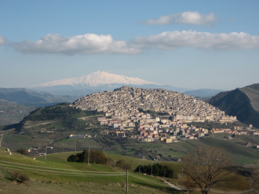 Oraşul sicilian care oferă gratis case