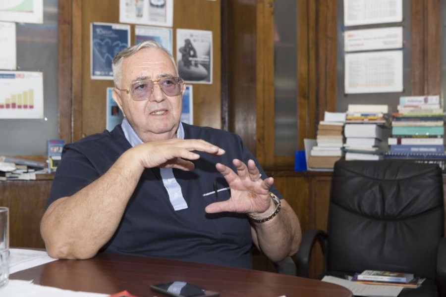 "INTERVIURI DE TOP" - Academicianul Laurenţiu M. Popescu: "E prematur să vorbim despre Nobel"