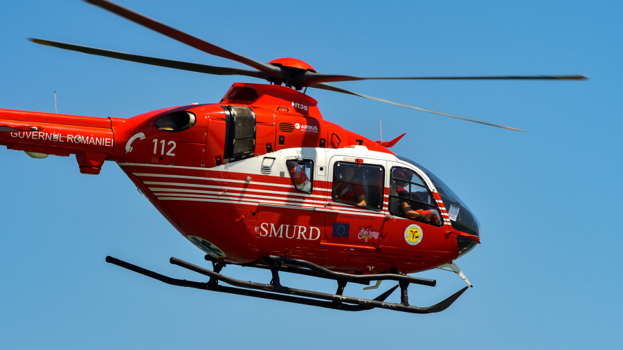 Elicopterul SMURD Galaţi a salvat un bebeluș din Chişinău