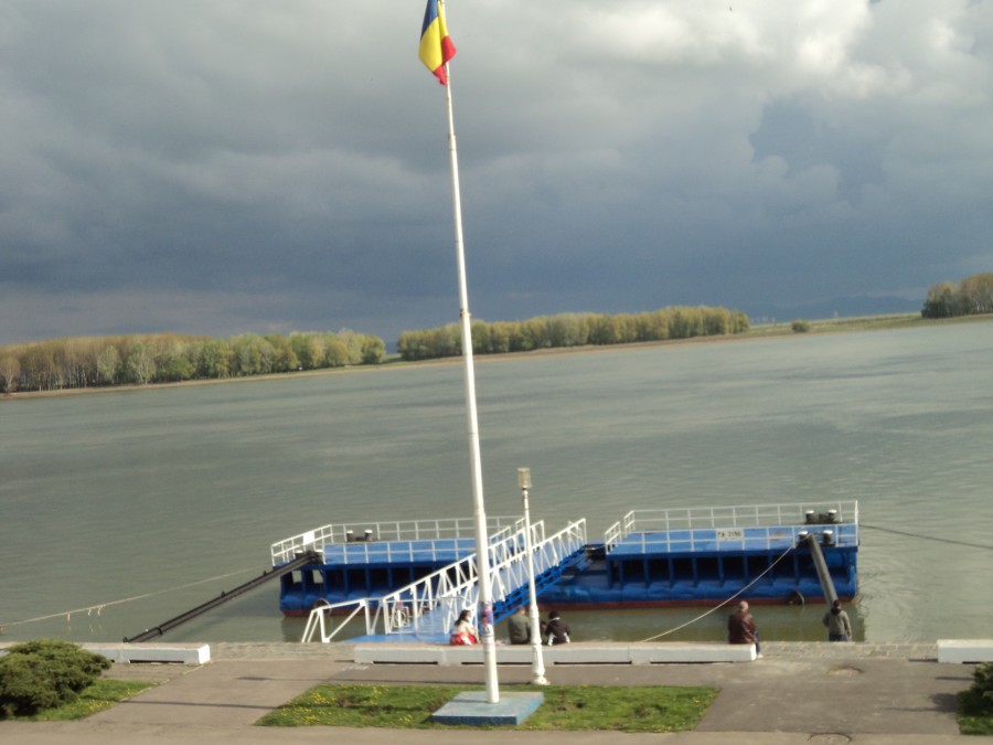 Niciun răspuns la petiţia privind PONTONUL de la Dunăre/ Reprezentanţii Primăriei IGNORĂ societatea civilă