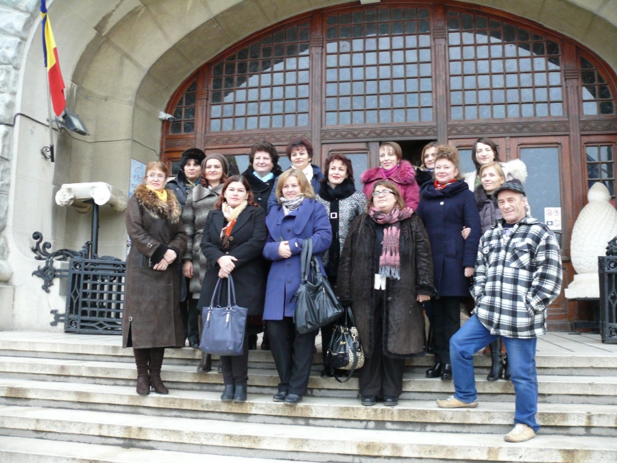 Proiect educaţional transfrontalier | Promovarea valorilor culturale româneşti