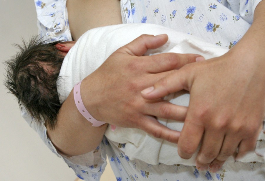 O farmacistă a încercat să scape de propriul bebeluş (UPDATE)
