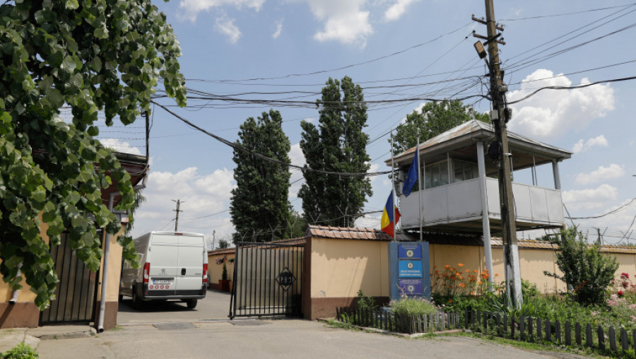 Penitenciarul Jilava va bloca telefoanele deținuților