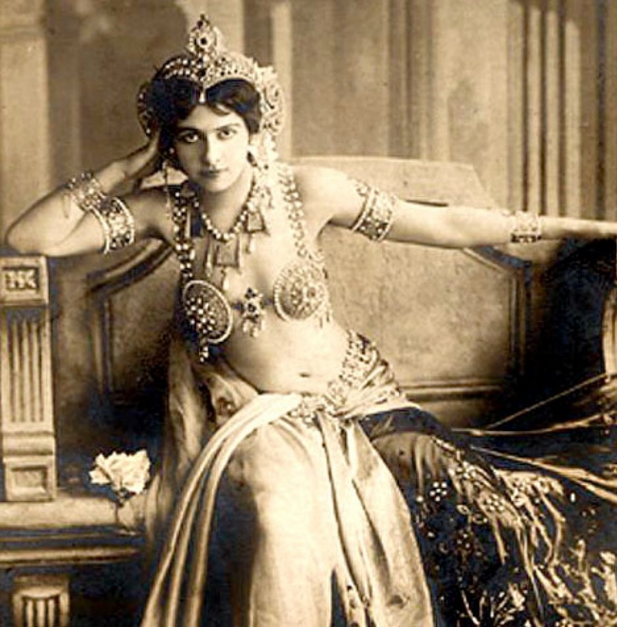 ISTORIA ALTFEL/ Mata Hari - SPIOANĂ celebră şi inventatoarea STRIPTISULUI