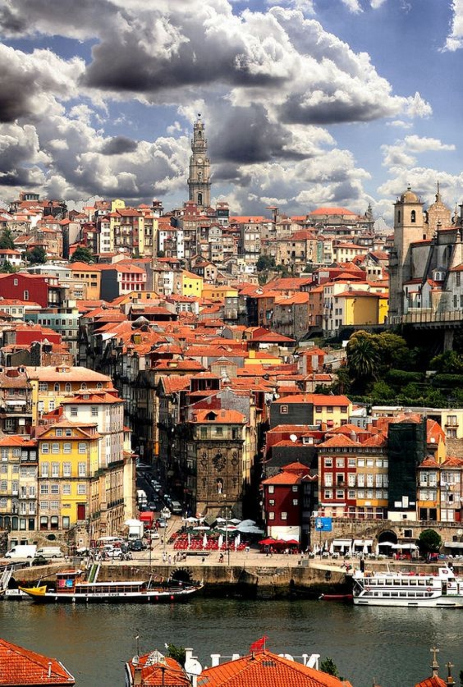Porto, nobilul şi mereu invincibilul oraş portughez