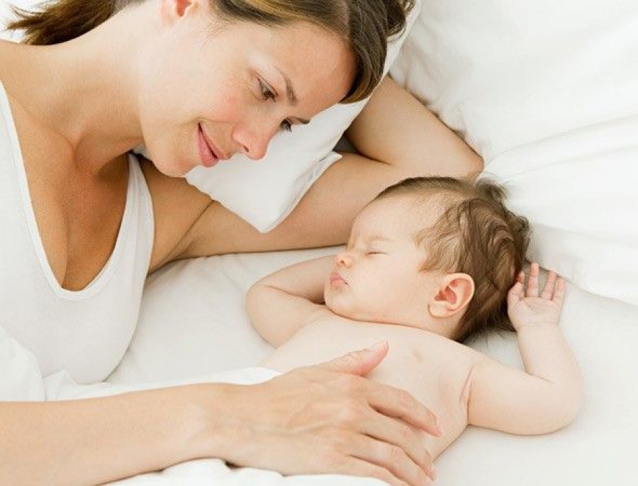 METODĂ REVOLUȚIONARĂ. Părinţii îşi pot ajuta copiii chiar şi în timp ce dorm