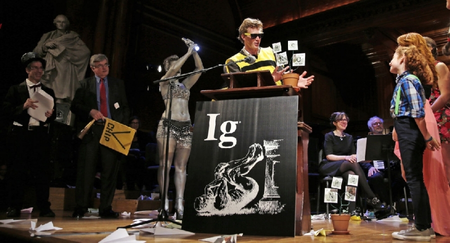 Premiile Ig Nobel 2015 sau cele mai trăsnite şi inutile descoperiri ştiinţifice de anul acesta