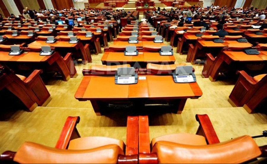 Ordonanţa privind MIGRAŢIA ALEŞILOR LOCALI nu a trecut la vot în plenul Camerei Deputaţilor