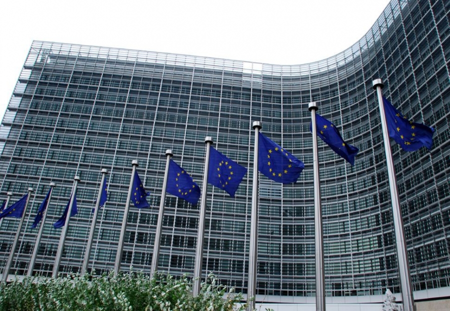 Comisia Europeană a dat în judecată România pentru gropile de gunoi neconforme