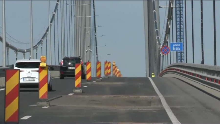 Probleme pe „Golden Gate de România”. A treia asfaltare pe podul de la Brăila, în doar nouă luni