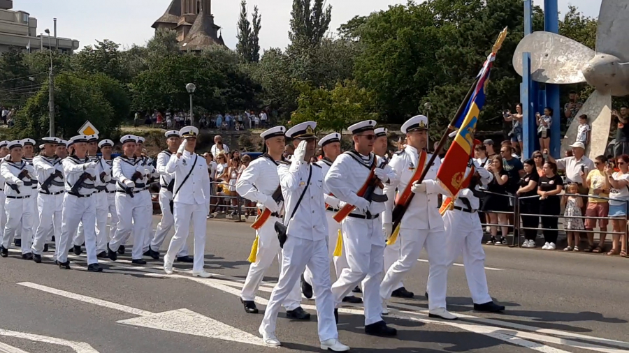 Ziua Marinei, sărbătorită cu fast de mii de gălățeni. Ceremonii la Dunăre (FOTO și VIDEO)