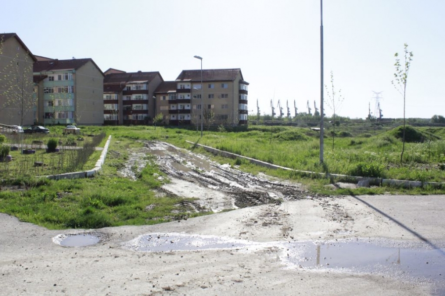 FOTO/ Ce s-a ales din cartierul ”Zonei metropolitane Dunărea de Jos”. Promisul PARADIS locativ al tinerilor - o mare PĂCĂLEALĂ