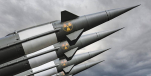 Rusia amenință cu atacarea Poloniei în cazul în care aceasta ar amplasa arme nucleare