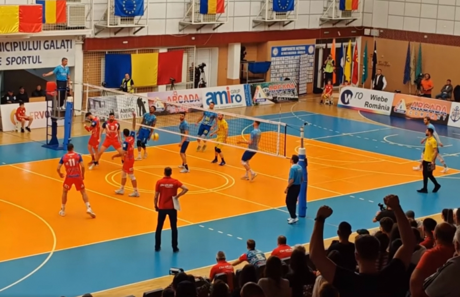 Arcada Galaţi - Corona Braşov 1-1, în finala naţională la volei