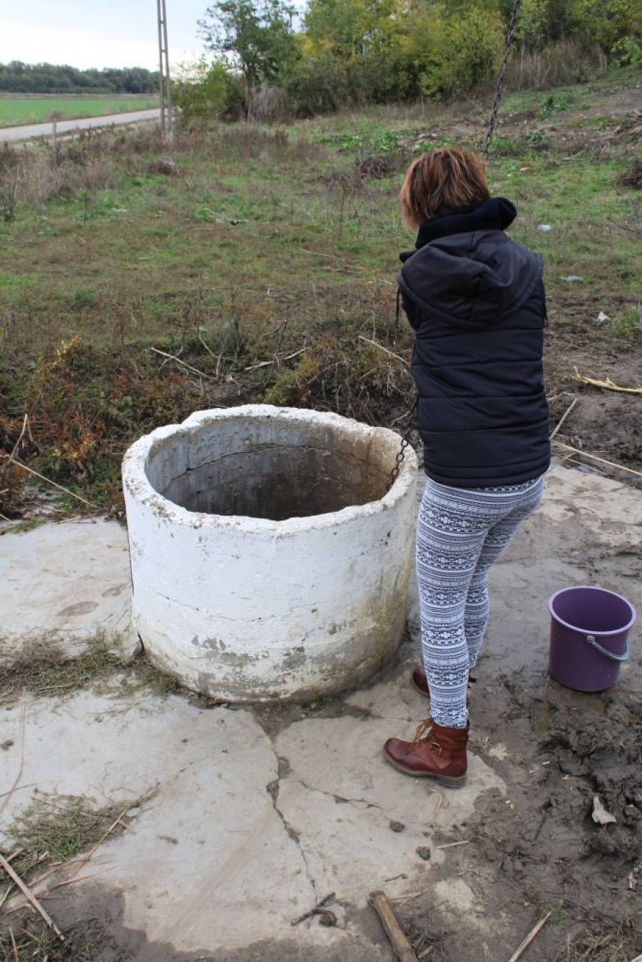 Tipic românesc | Fără canalizare, dar cu apă potabilă