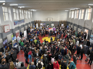 Peste 1.000 de elevi din Vaslui, interesaţi de Universitatea &quot;Dunărea de Jos&quot;