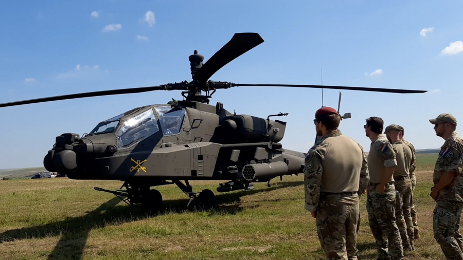 Spectaculos! Elicoptere Apache și avioane Typhoon pe ”frontul” din Smârdan (FOTO și VIDEO)