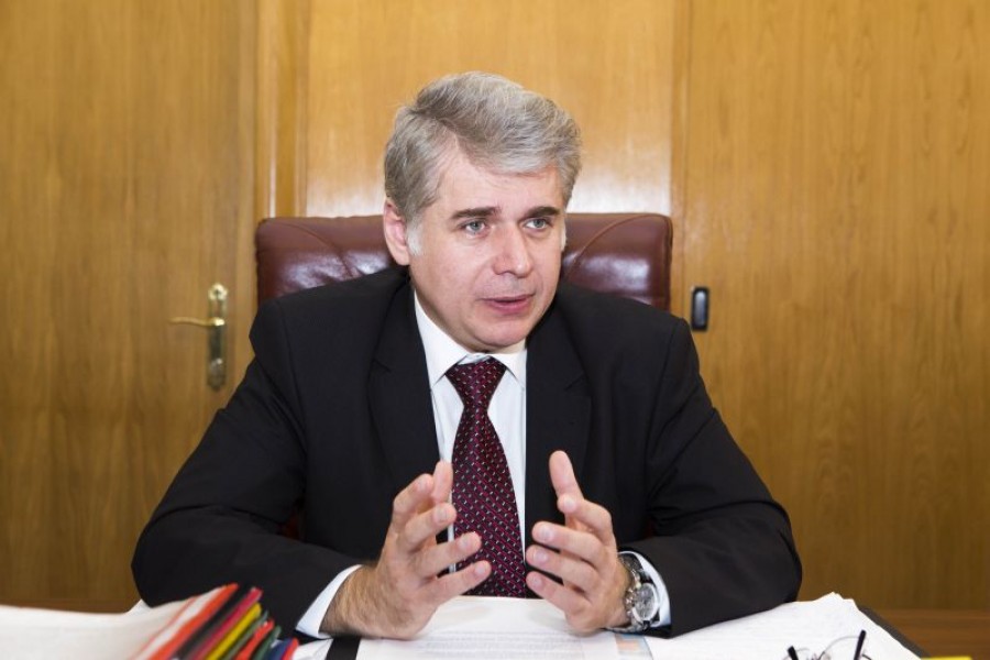 Ministrul de Interne a semnat propunerea de eliberare din funcţie a prefectului judeţului Galaţi