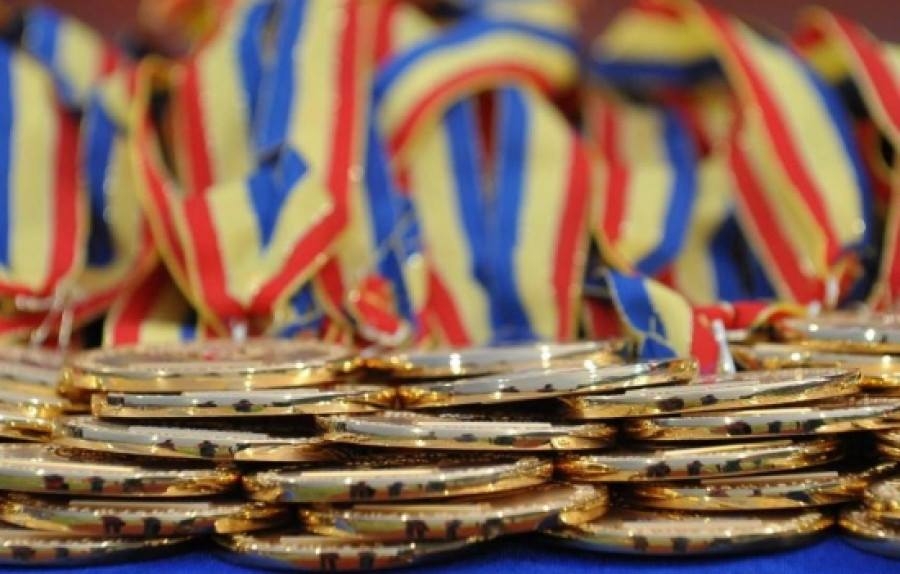 PENTRU PRIMA DATĂ ÎN ISTORIA GALAŢIULUI - Patru medalii internaţionale la matematică într-un singur an