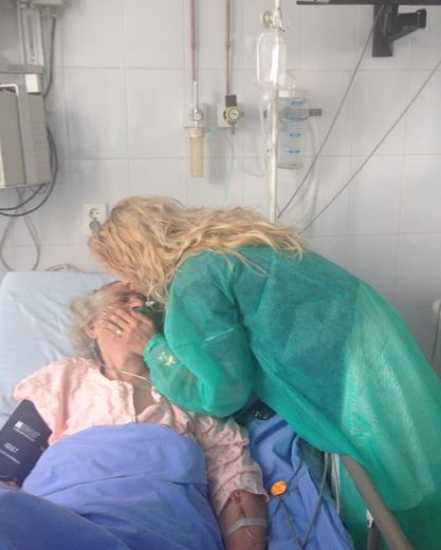 TRAGEDIE în viaţa Andreei Bălan. Bunica ei A DECEDAT pe patul de spital 