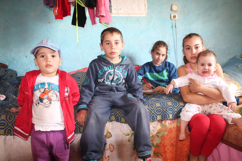 Foto Povestea Unei Familii Sărace Dar Luptătoare Cu Cinci Copii