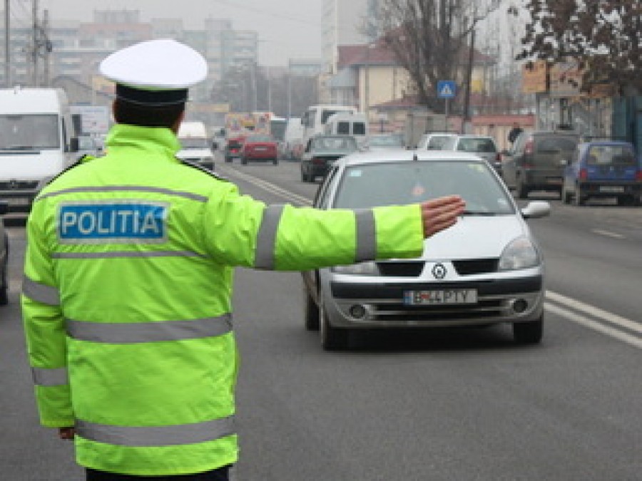 Află dacă rovinieta maşinii tale mai este valabilă!