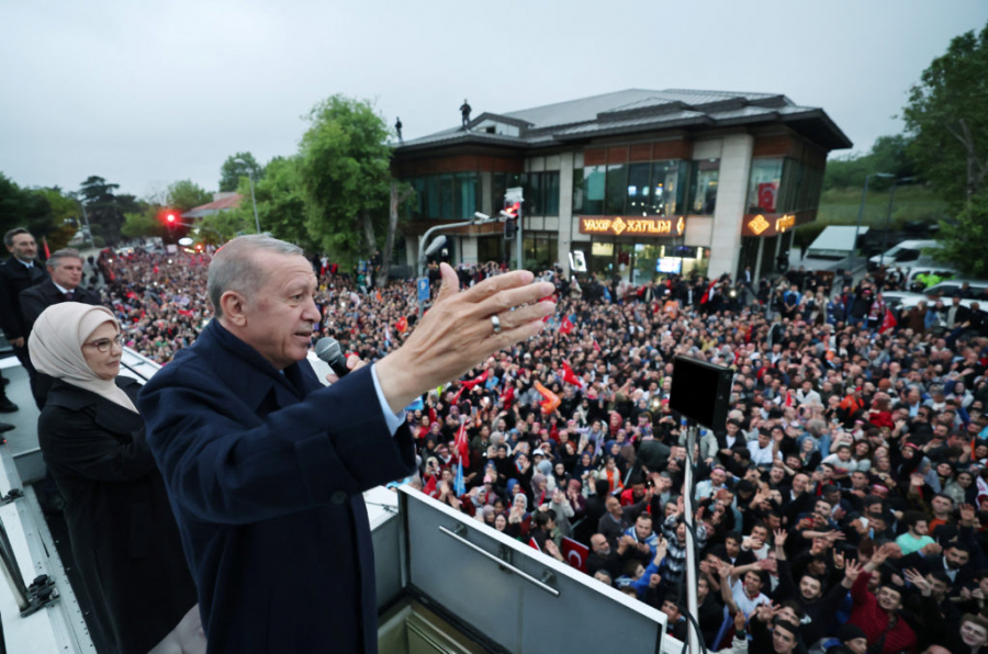 Deznodământ în alegerile prezidențiale. „Sultanul” Erdogan jubilează, moneda turcească se depreciază