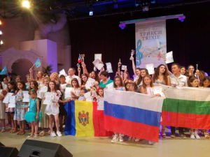 Copii noştri au dus drapelul României şi la Albena