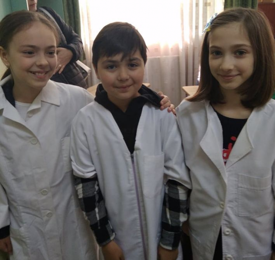 Elevii de la ”Grigore Moisil” au învăţat să lanseze rachete (VIDEO)
