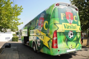 Autocarul echipei FC Vaslui implicat într-un accident rutier în apropiere de Tecuci
