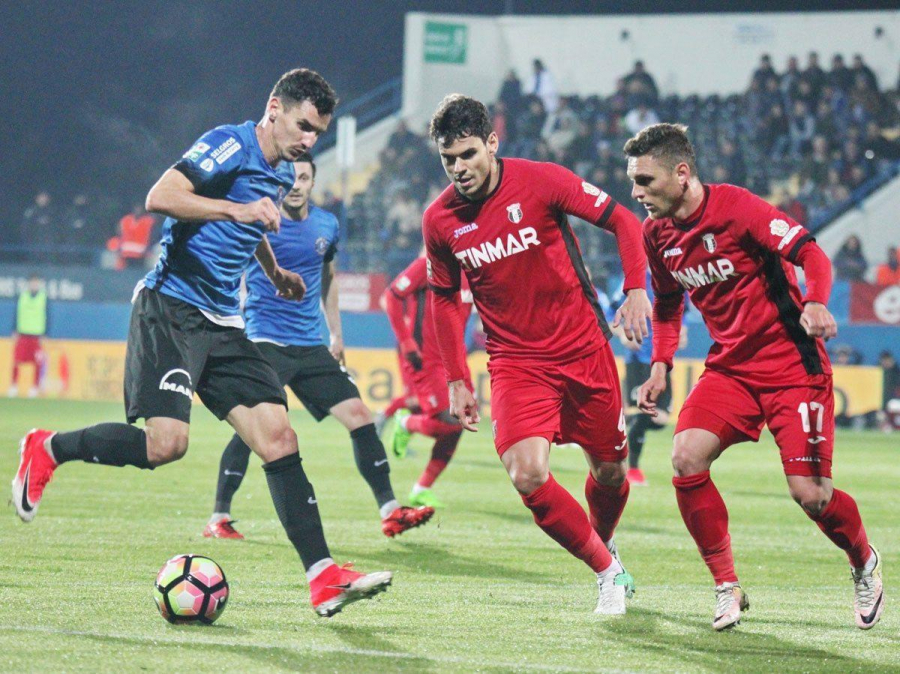 Fotbal. Bătălie finală în trei