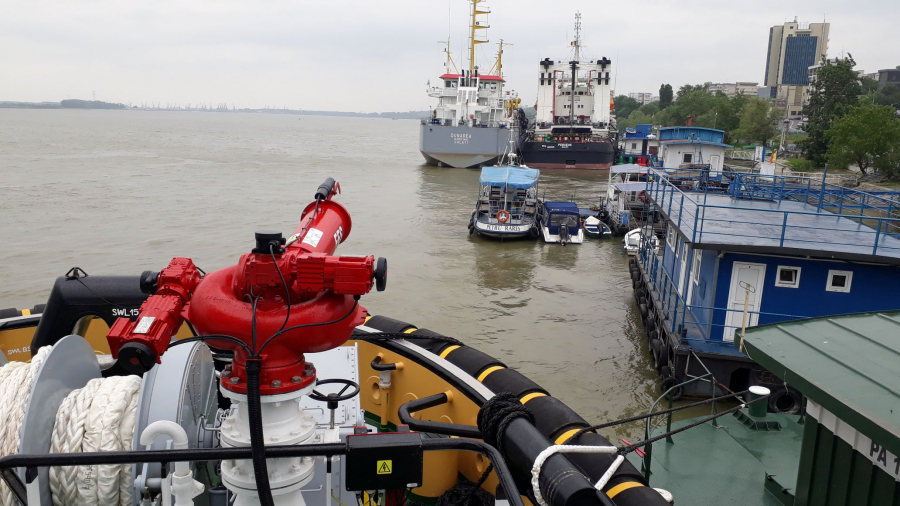 Aproape 4.000 de nave cu marfă au tranzitat porturile Dunării Maritime