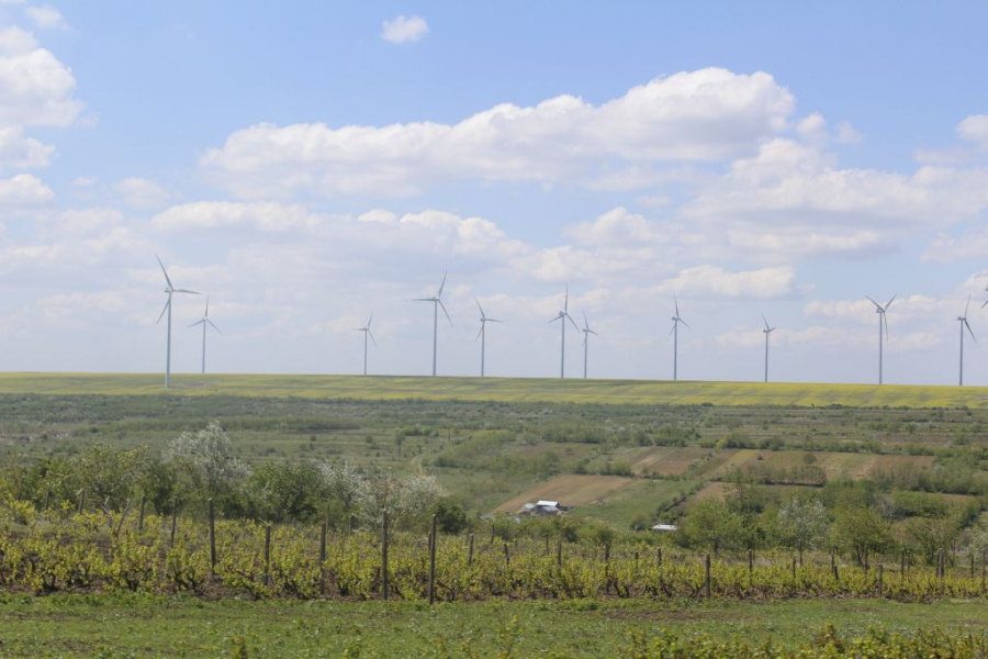 Parcul de eoliene alimentează bugetul comunei Corni