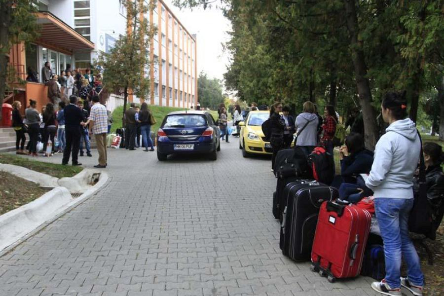 Voluntariat în sprijinul bobocilor din Basarabia