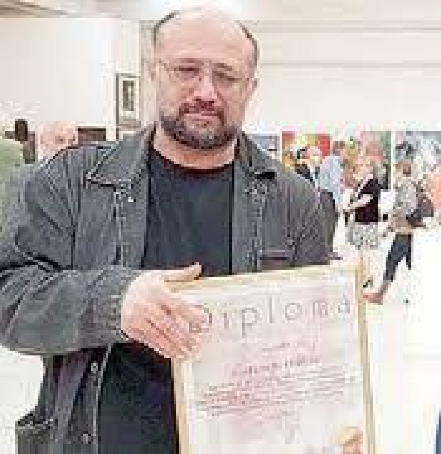 Mari chipuri, gânduri aţintite în cărbune. Campanie expoziţională