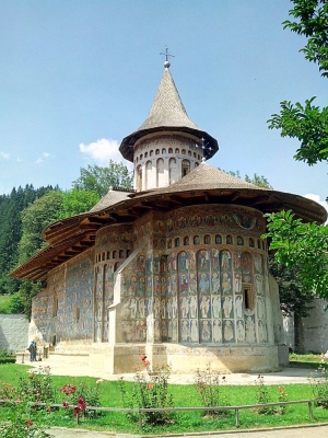 Vara asta, vizitaţi mânăstirile din nordul Moldovei!