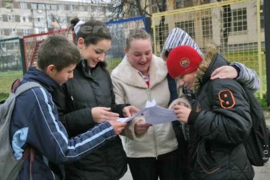 Teza unică la română, în 122 de şcoli gălăţene