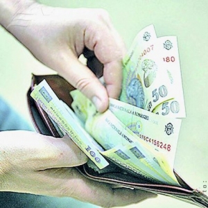 Banii de concediu pentru profesori vin pe 15 iulie