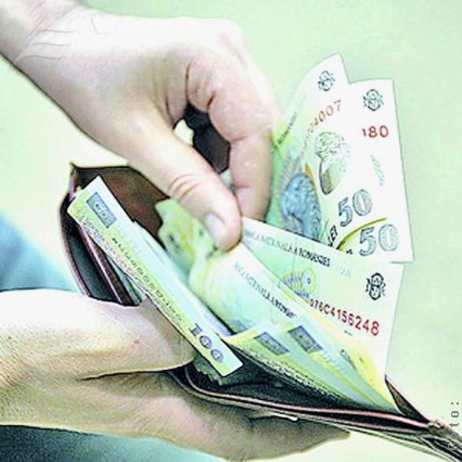 Banii de concediu pentru profesori vin pe 15 iulie