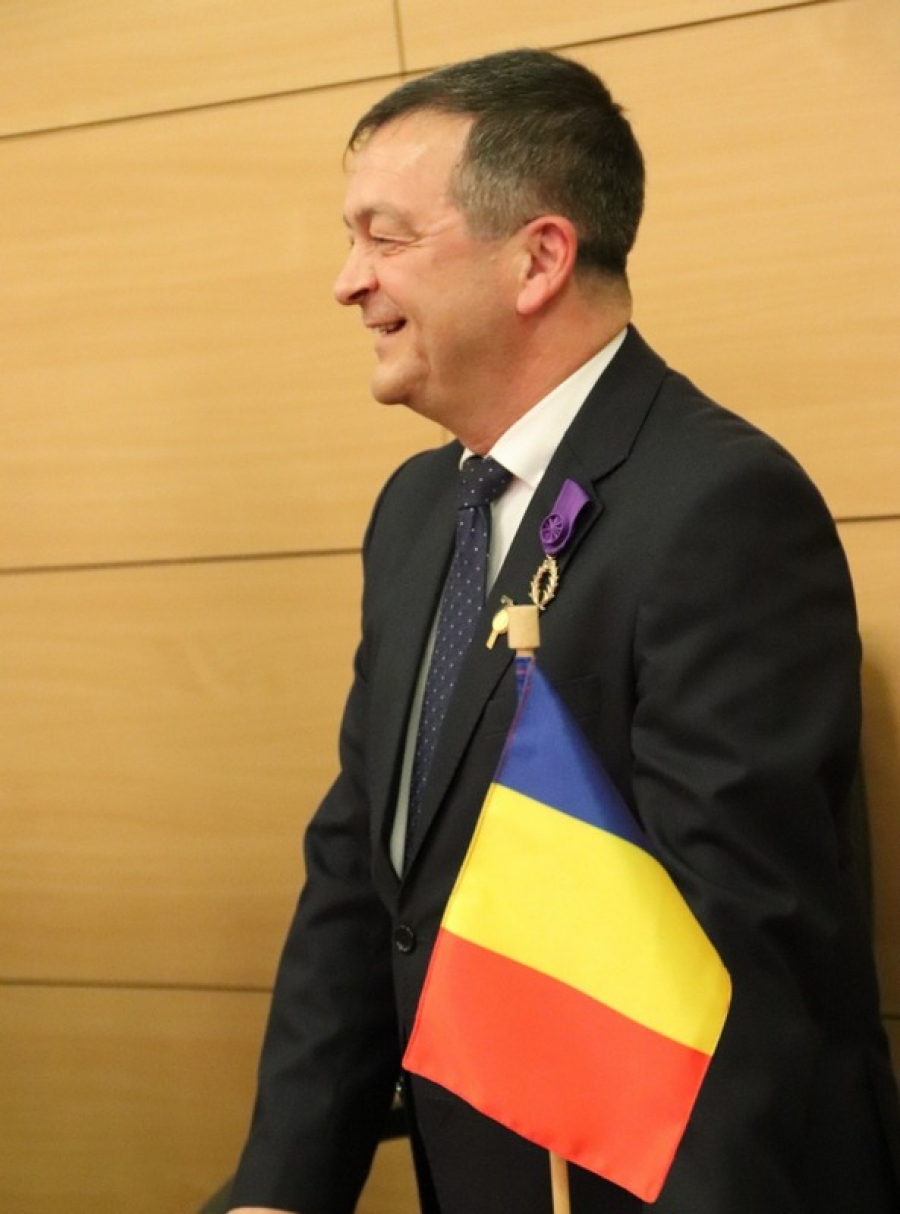 Rectorul Universităţii „Dunărea de Jos”, distins cu „Ordre des Palmes Académiques” în grad de Ofiţer (FOTO)