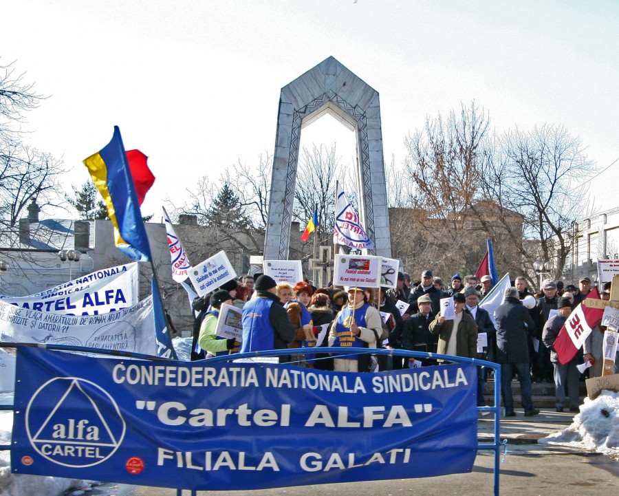 Sindicatele ies şi ele la proteste - ALFA şi BNS condamnă austeritatea