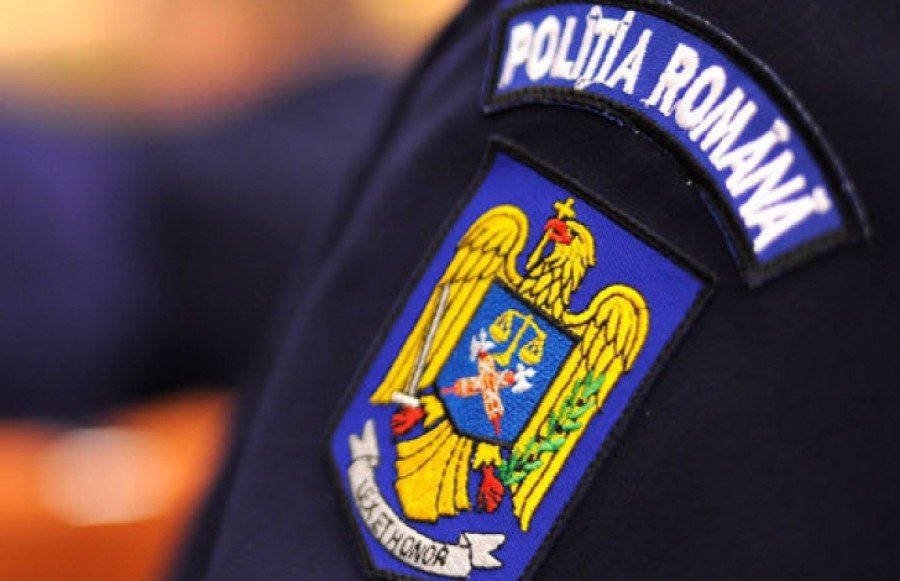 Peste 7.300 de amenzi date de poliţişti în primele două zile ale anului 2014