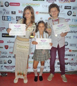 Trofeul categoriei 11-13 ani de la Festivalul &quot;Music for Kids&quot; a ajuns la Galaţi