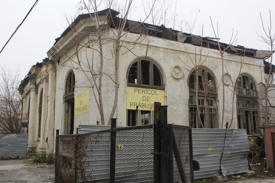 COMORI DE PATRIMONIU | Arhitectura trecutului, în pericol de prăbuşire