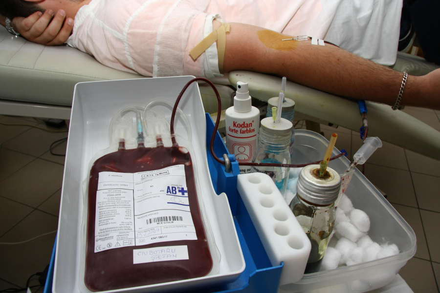 Analize pe care le faci gratuit atunci când donezi sânge